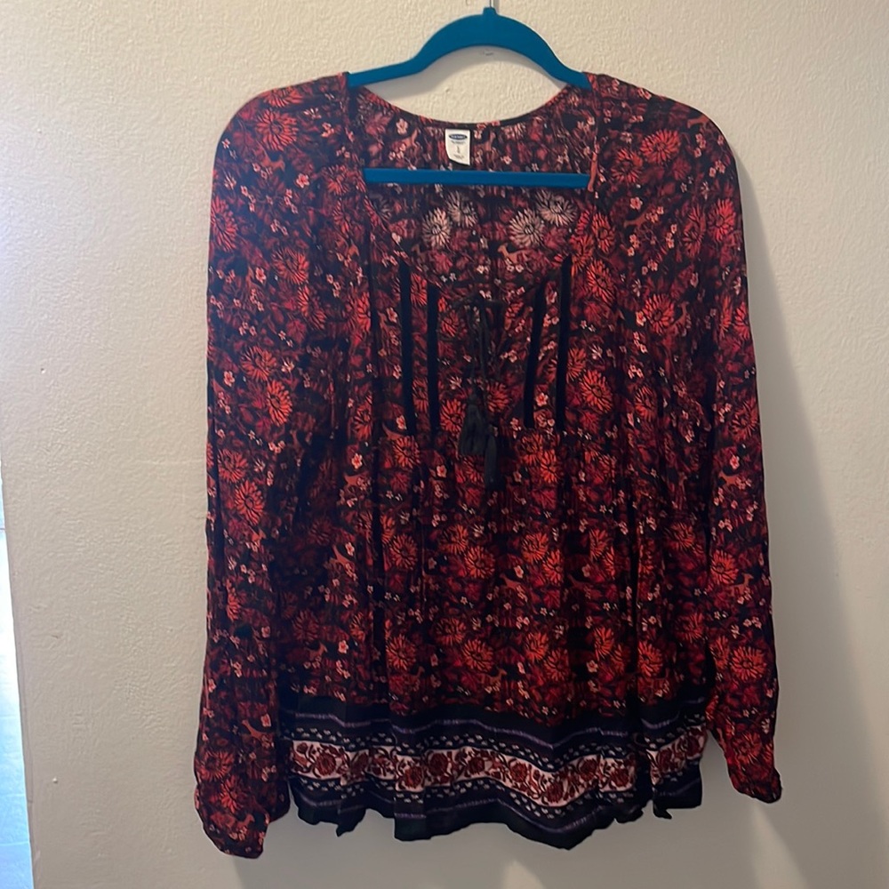 Old navy blouse size Large
